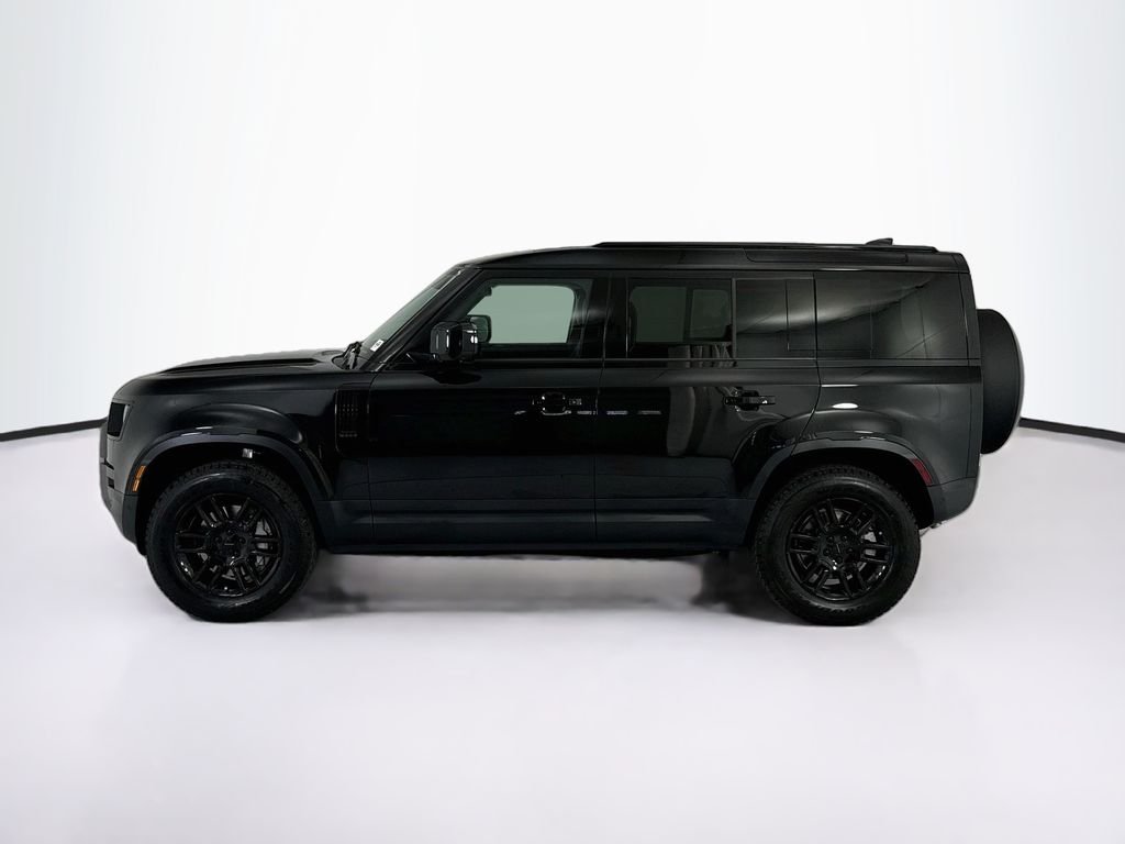 New 2026 Santorini Black Land Rover S image 8
