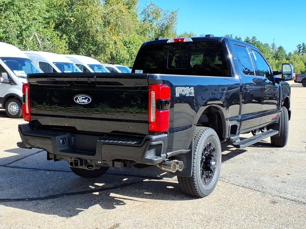 New 2027 Agate Black Metallic Ford F-250® XLT image 5