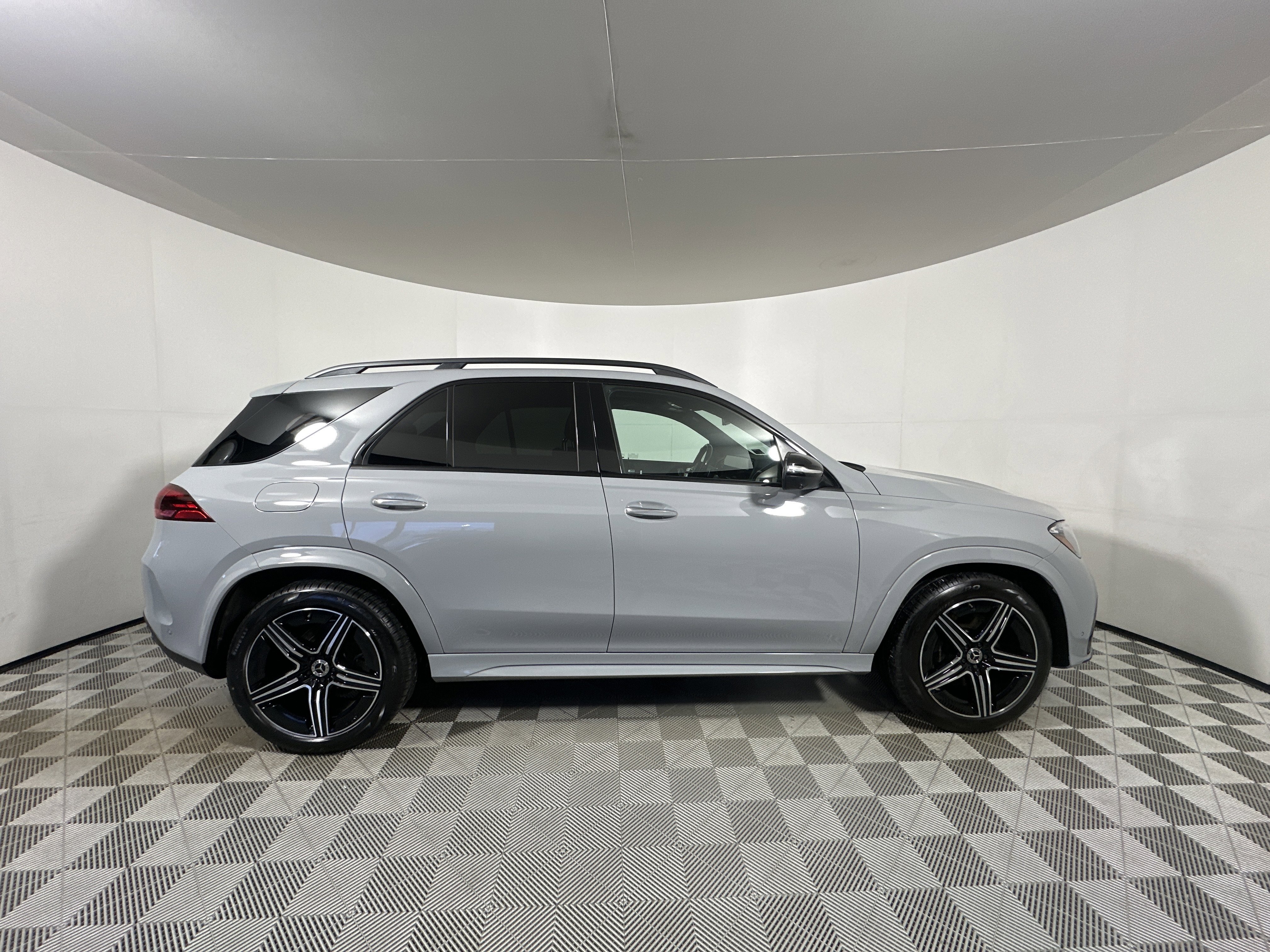 Certified Used 2024 Gray Mercedes-Benz GLE 350 image 8