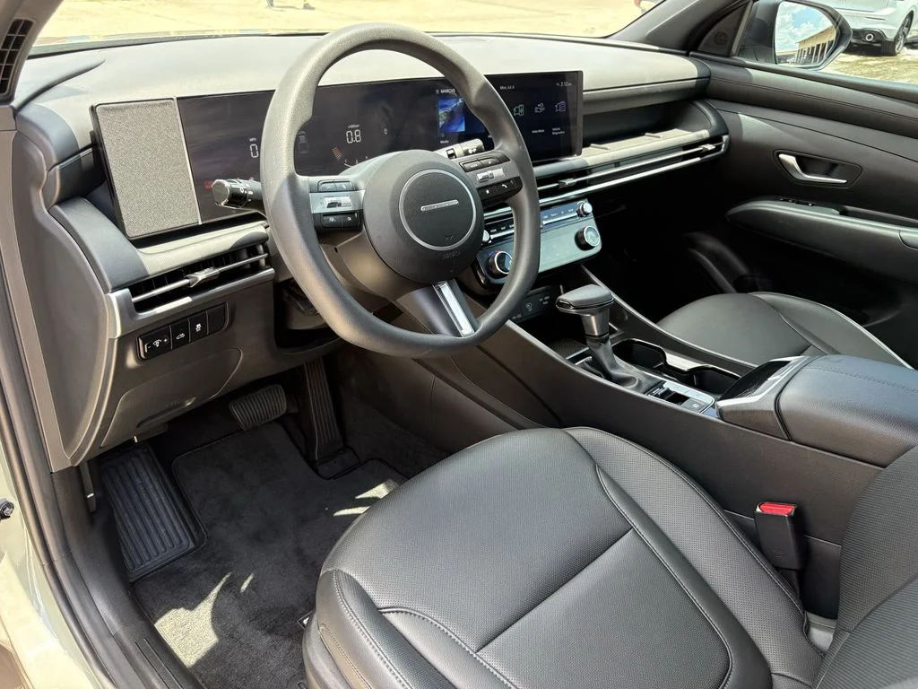 Used 2025 Sage Gray Hyundai SEL image 14