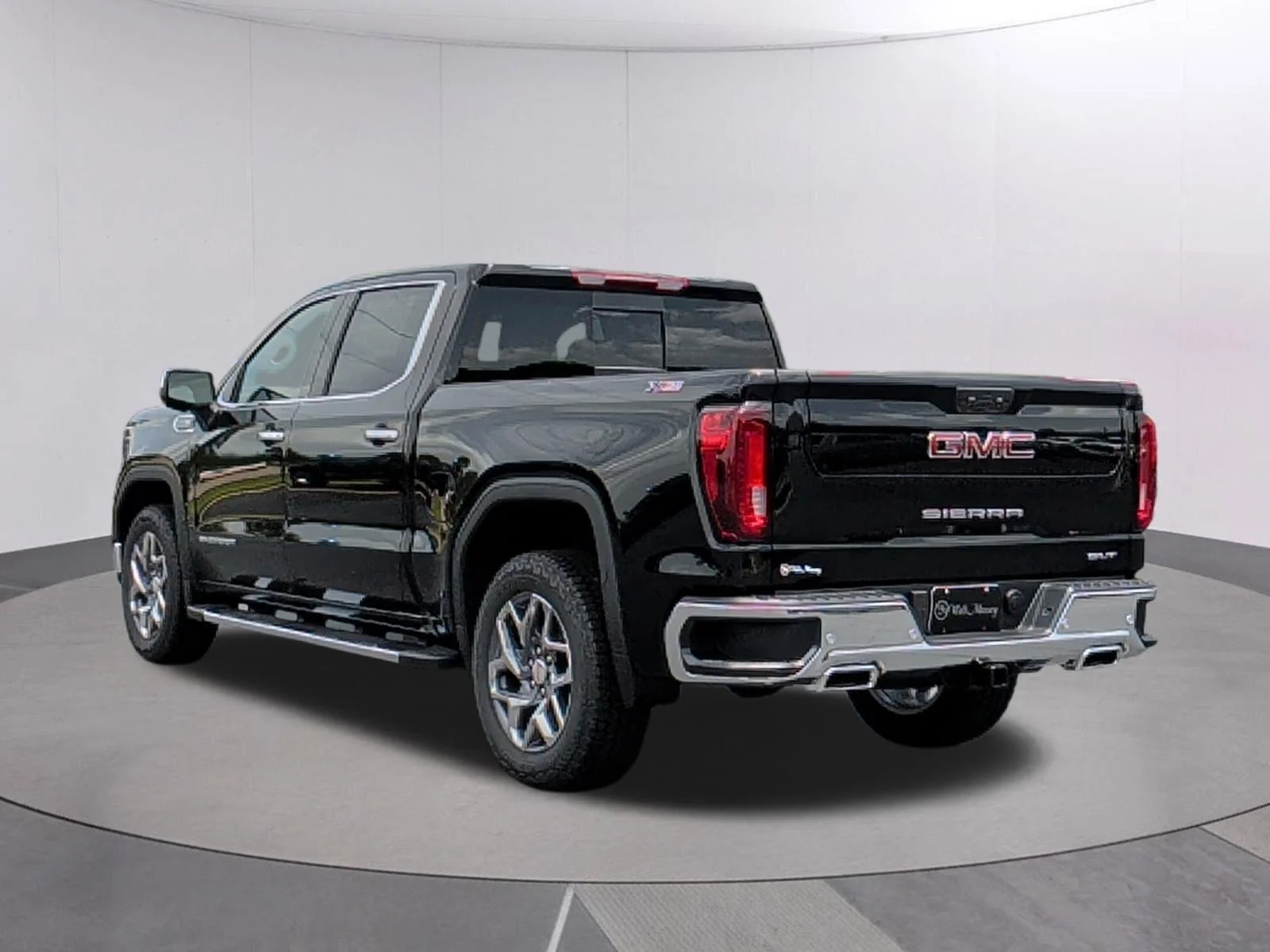 New 2026 Onyx Black GMC SLT image 3
