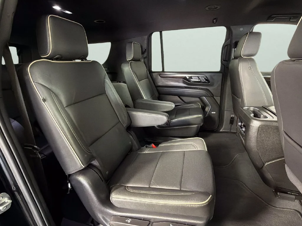 Used 2025 Black Chevrolet Premier image 33
