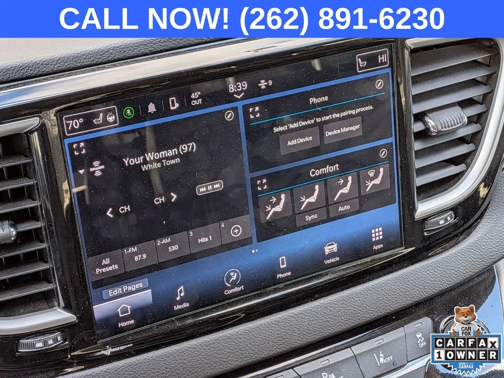 Used 2024 Black Chrysler Touring L image 17