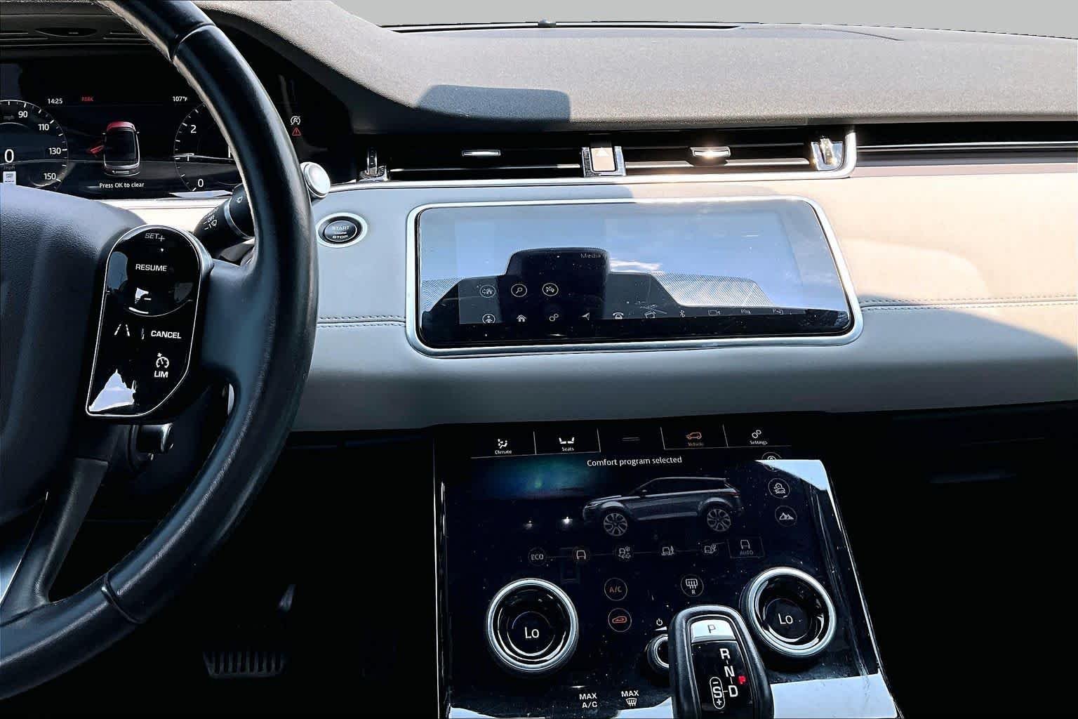 Pre-Owned 2020 Land Rover Range Rover Evoque SE