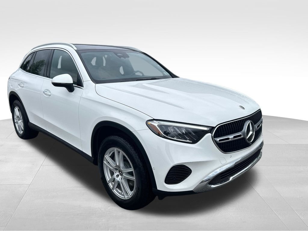 Used 2026 White Mercedes-Benz GLC 300 image 7