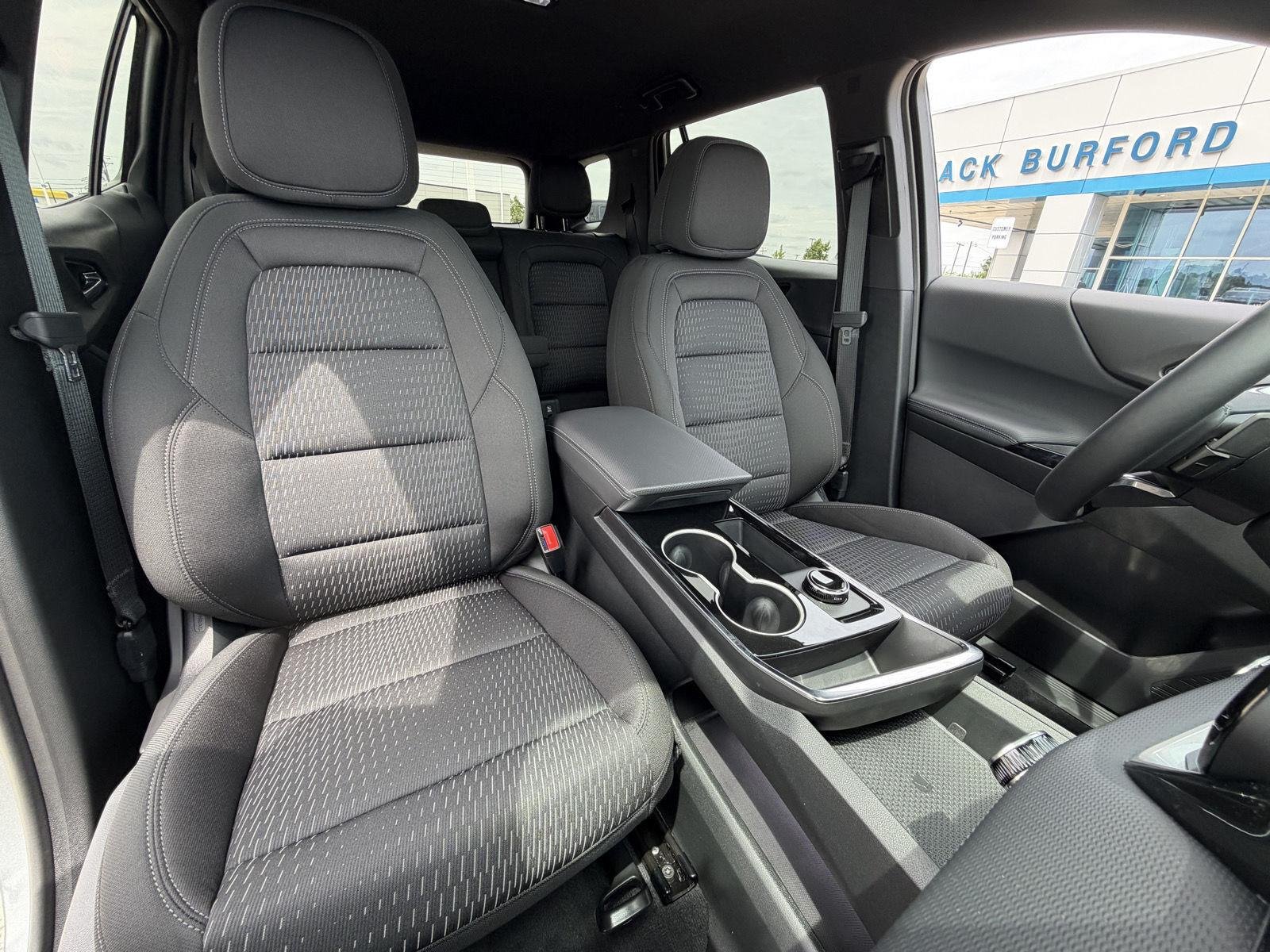 2027 Chevrolet Equinox LT - Photo 30