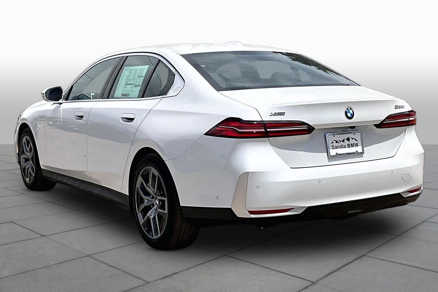 New 2026 Mineral White Metallic BMW 530i xDrive image 12