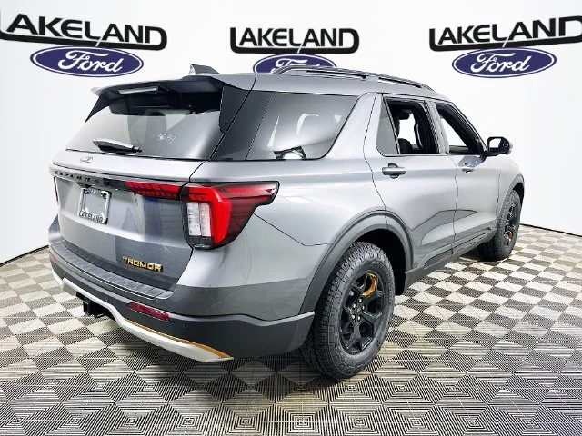 New 2026 Gray Ford Tremor image 3