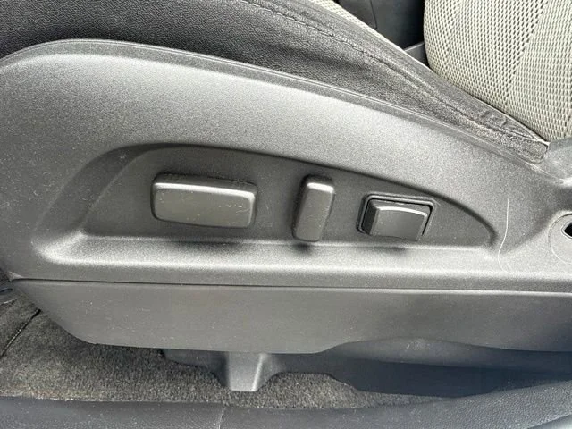 Used 2017 SILVER ICE METALLIC Chevrolet LS image 12