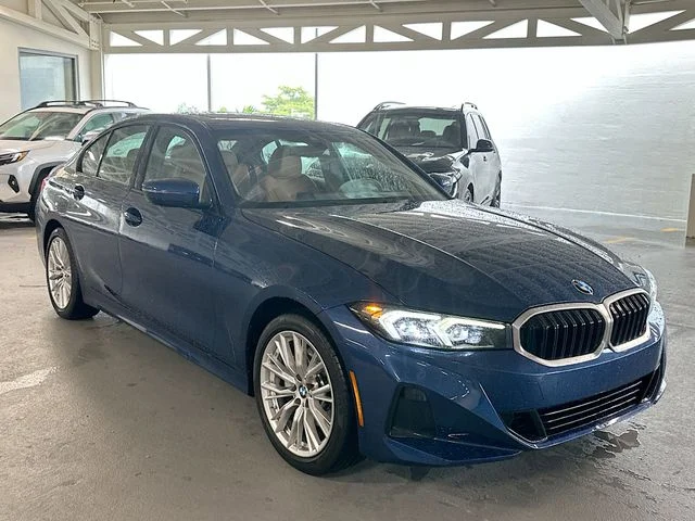 2023 BMW 3 Series 330i Sedan's photo