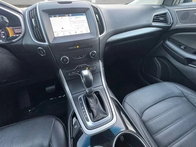 Used 2016 Silver Ford SEL image 3