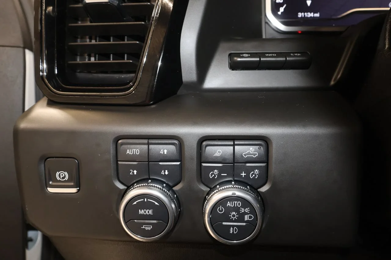 2025 GMC Sierra 2500HD AT4 - Photo 10