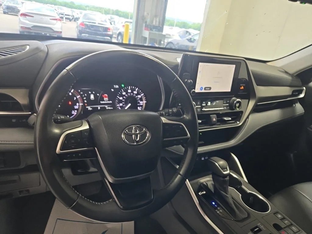 Used 2023 Gray Toyota XLE image 6