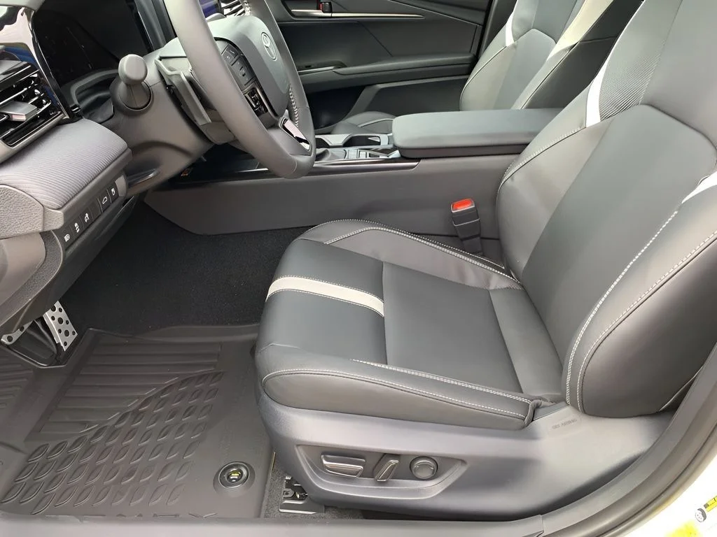 Used 2026 White Toyota SE Nightshade image 9
