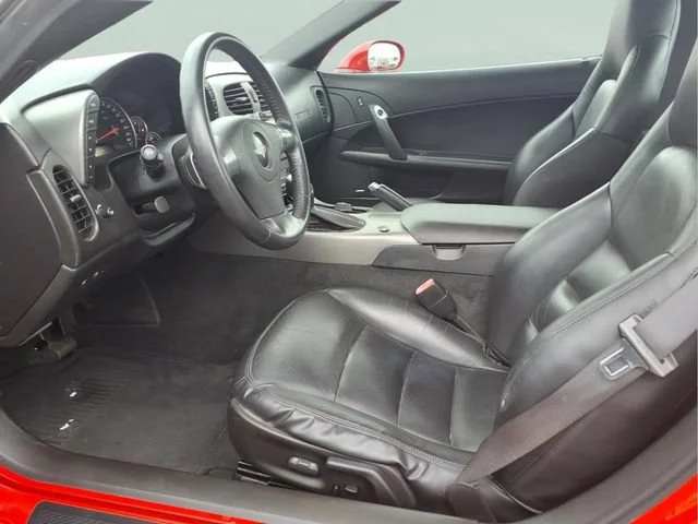 Used 2007 Victory Red Chevrolet Y image 17