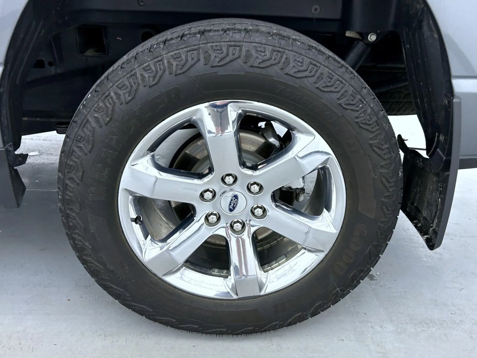 Used 2023 Gray Ford Lariat image 23