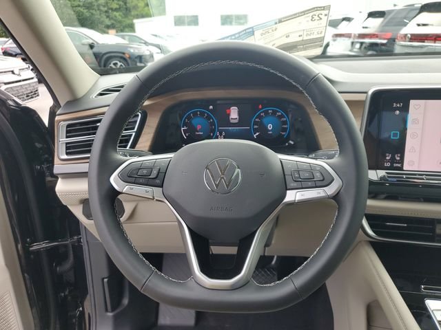 New 2026 Black Volkswagen 2.0T SE w/Technology image 25