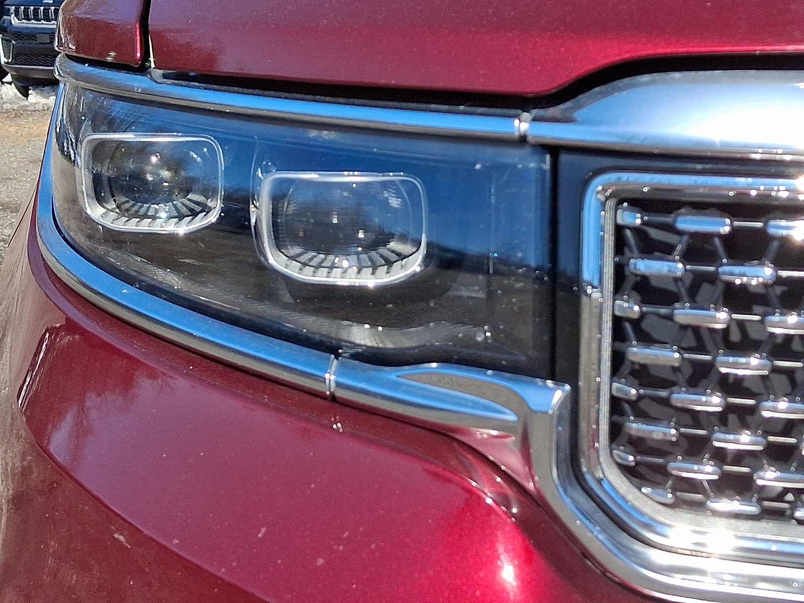 Certified Used 2022 Velvet Red Pearlcoat Jeep Series III image 9