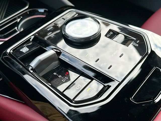 New 2026 White BMW 530i image 14