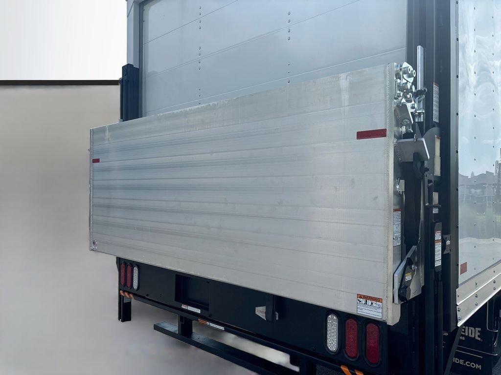 New 2026  Mercedes-Benz Knapheide Dry Box image 13