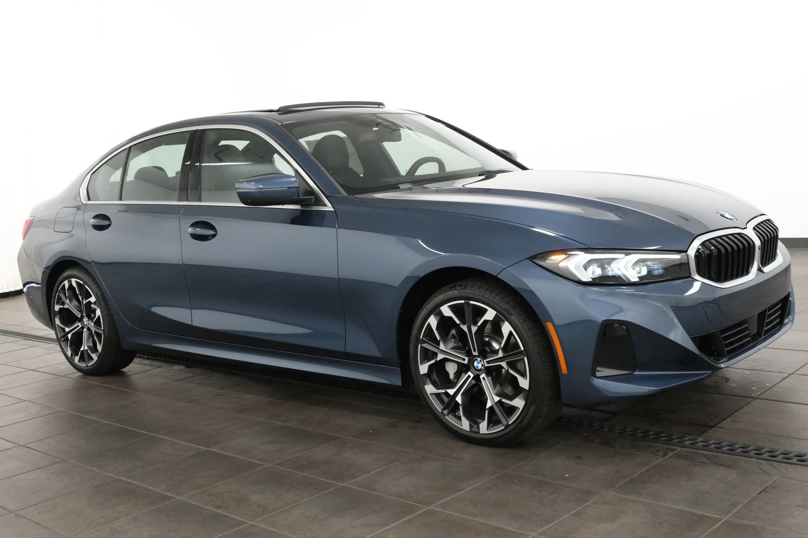 New 2026 Arctic Race Blue Metallic BMW 330i xDrive image 7