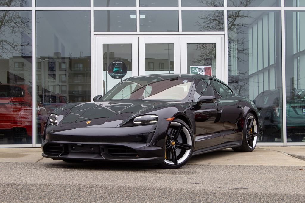 2024 Porsche Taycan Turbo S's photo