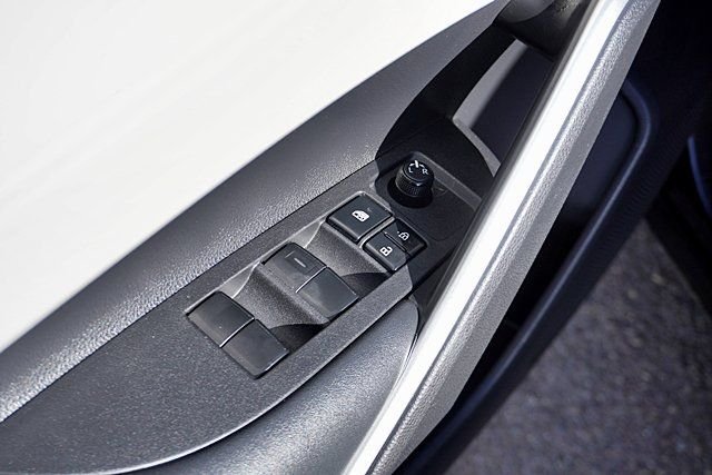 Used 2022 Black Toyota L image 23