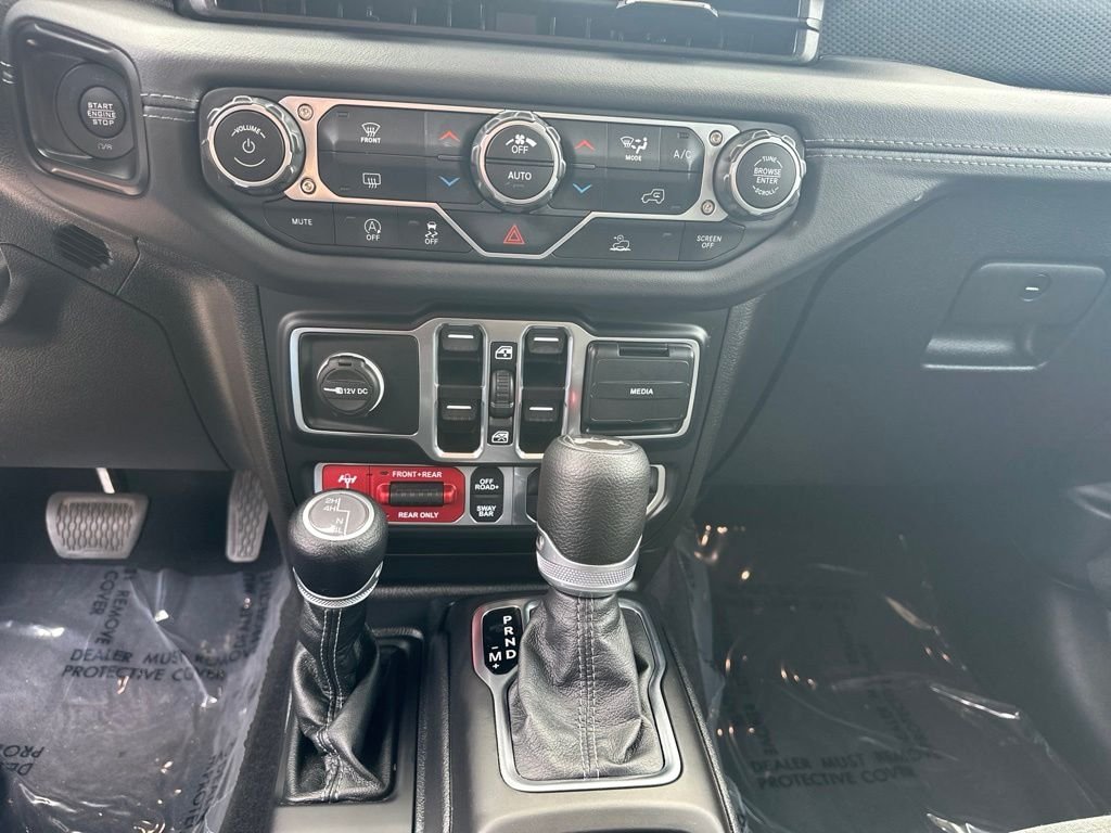 Used 2025 Red Jeep Rubicon image 14