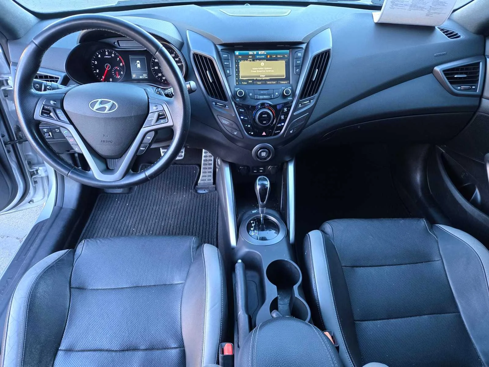 Used 2016  Hyundai Turbo image 9