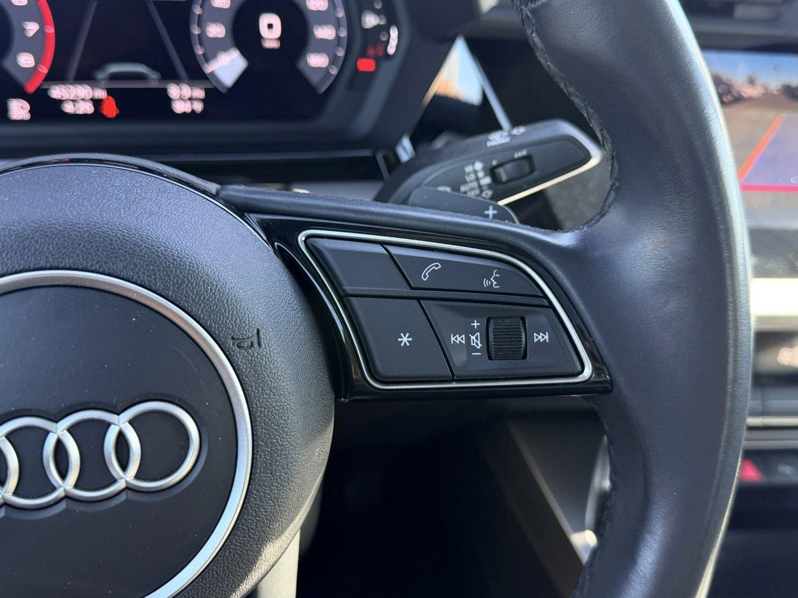 Used 2023  Audi Premium image 20