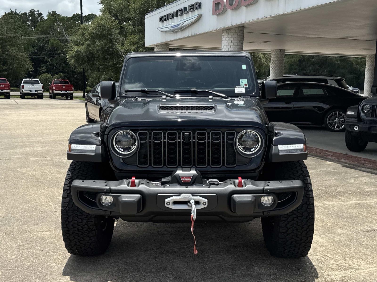 Used 2026 BLACK CLEARCOAT Jeep Rubicon X image 2