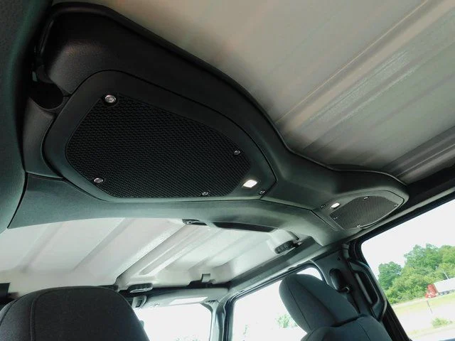 2025 Jeep Wrangler 4-Door Sahara - Photo 23