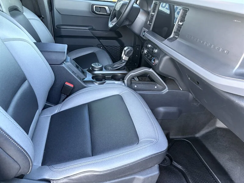 Used 2024 Light gray Ford Big Bend image 8