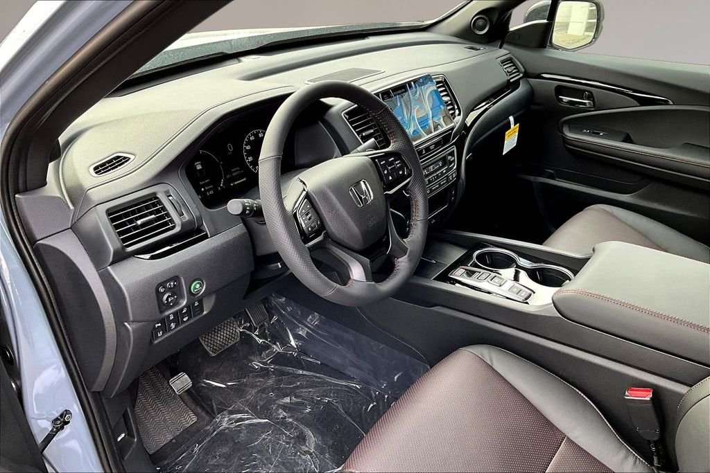New 2026 Sonic Gray Pearl Honda Black Edition image 7