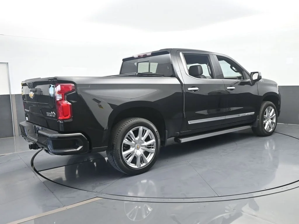 2023 Chevrolet Silverado 1500 High Country - Photo 6