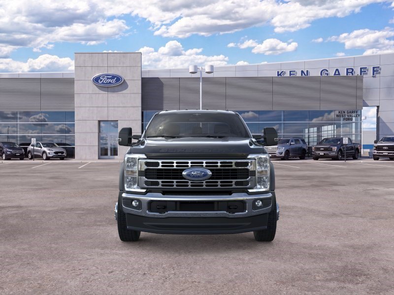 2025 Ford F-550 Super Duty Chassis Cab XLT - Photo 7