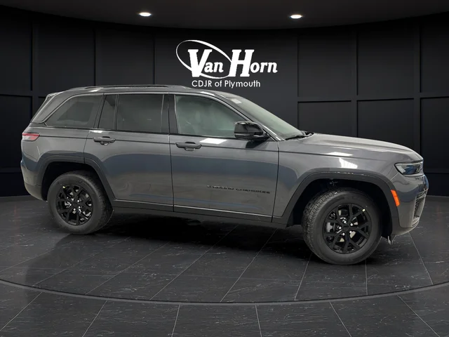 New 2026 Baltic Gray Metallic Clear-Coat Exterior Paint Jeep Altitude image 8
