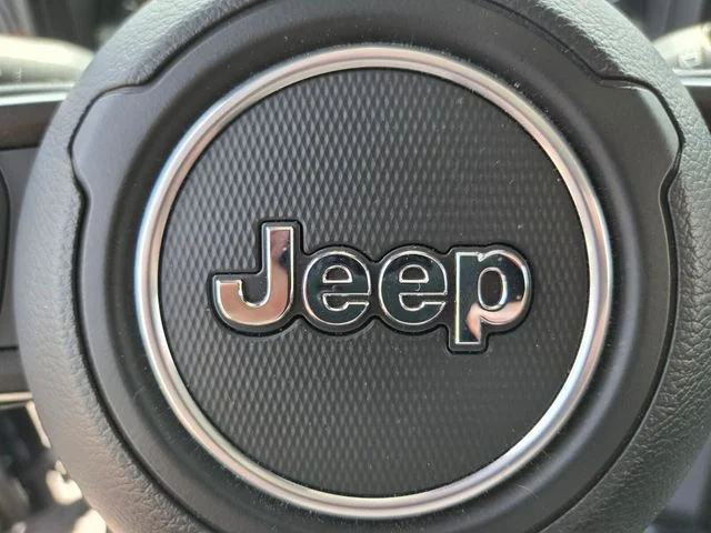 Used 2025 Gray Jeep Rubicon image 32