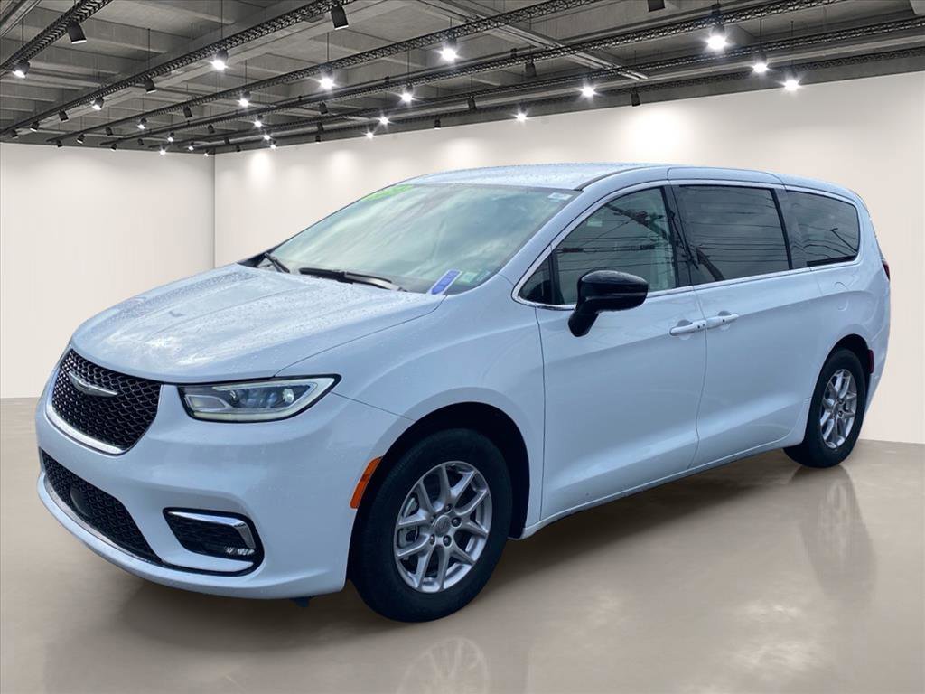 Used 2024 Bright White Clearcoat Chrysler Touring L image 3