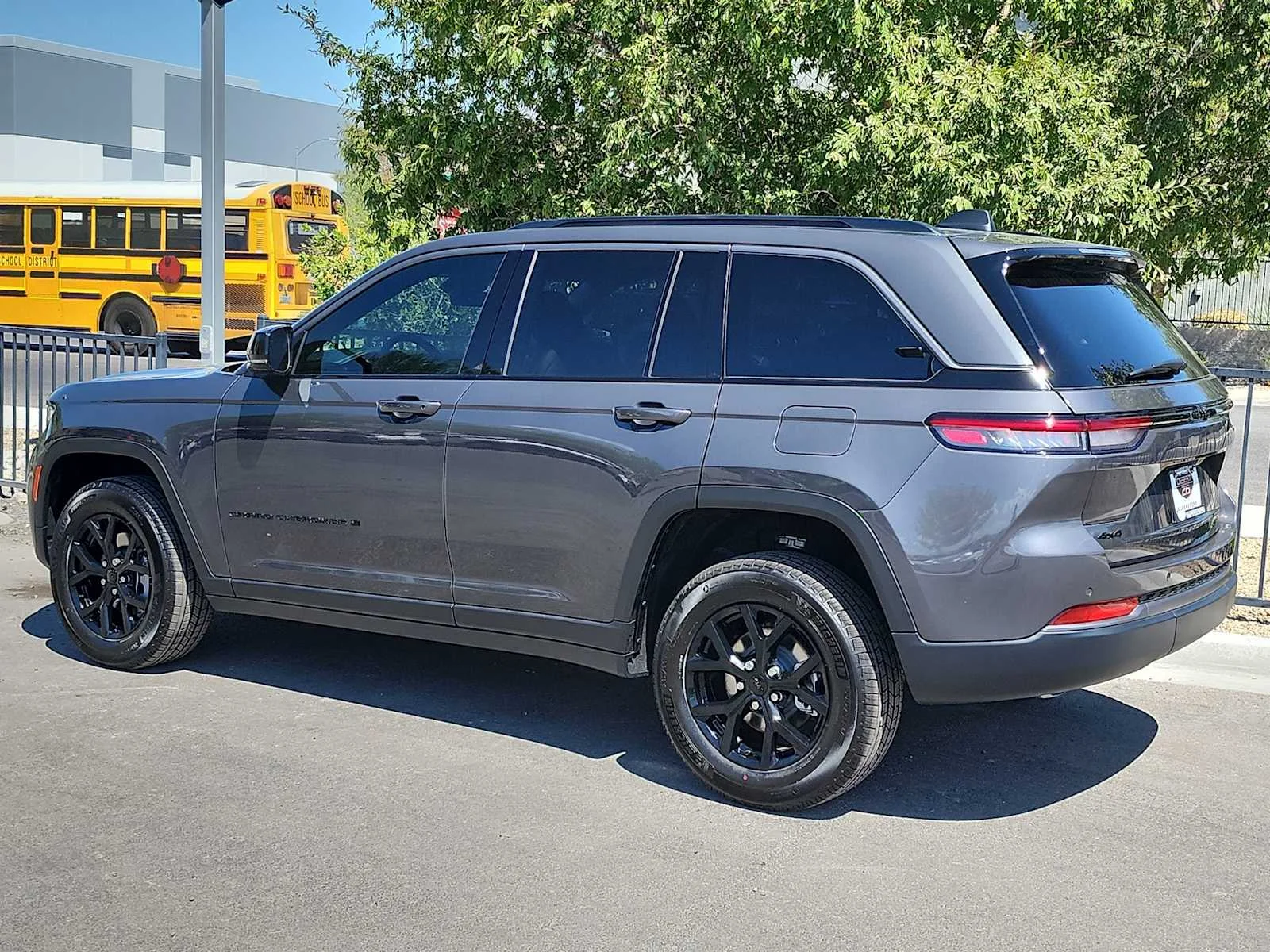 New 2026 Baltic Gray Metallic Clearcoat Jeep Laredo Altitude image 6