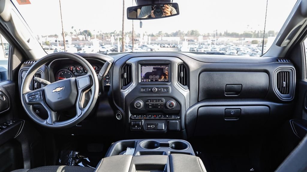 Used 2025 Summit White Chevrolet Custom image 15