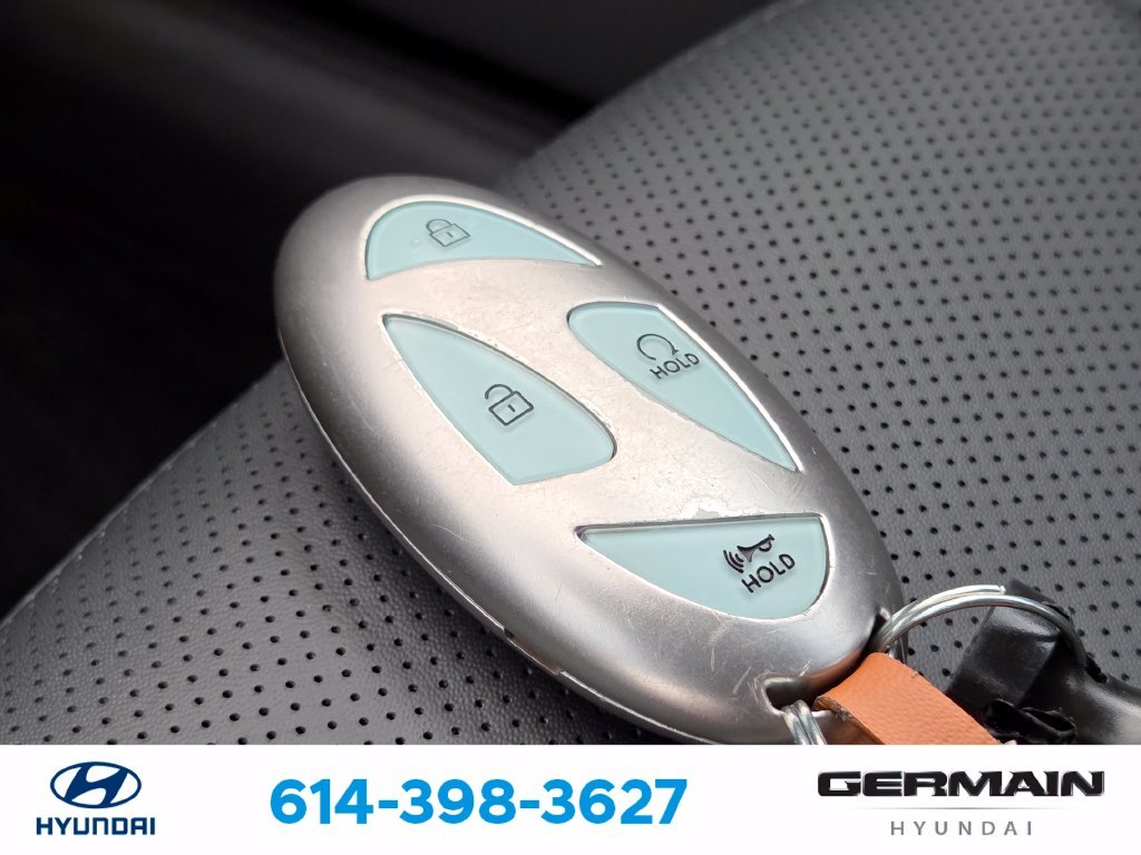 Used 2023 Green Hyundai SEL image 34