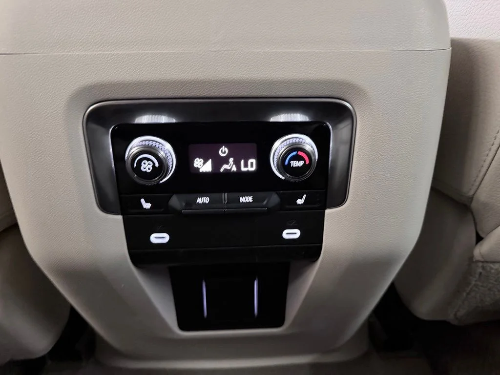 Used 2021 White Frost GMC Denali image 36