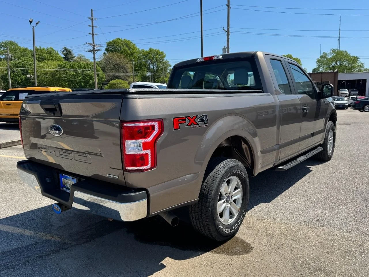 Used 2018 Stone Gray Ford 4WD SuperCab 6.5' Box image 3