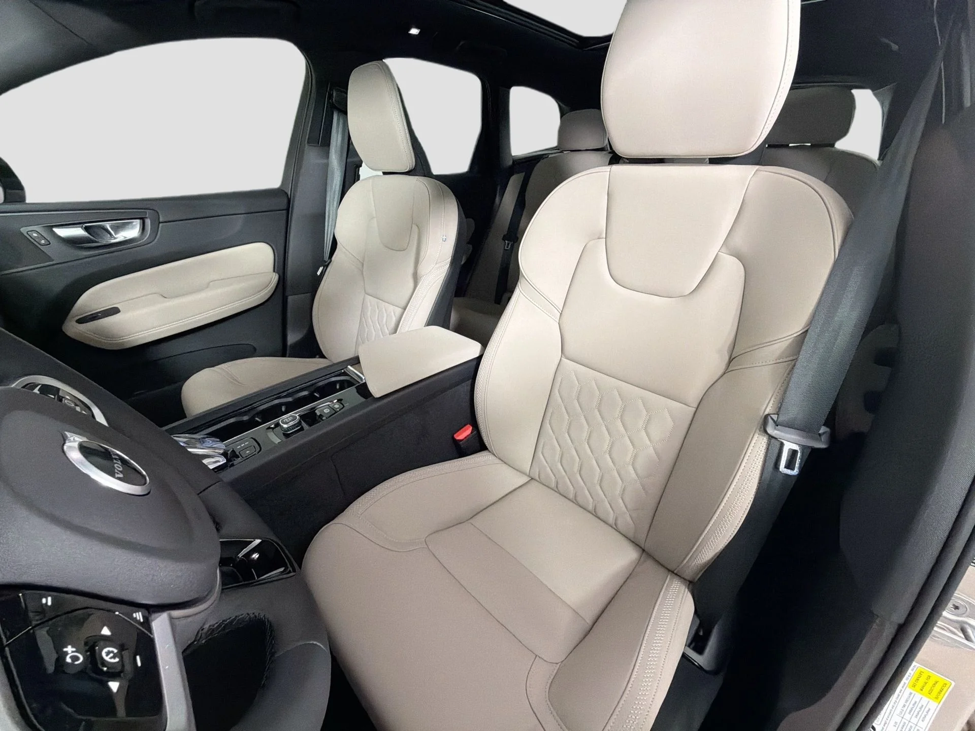 New 2026 Bright Dusk Volvo Plus image 21