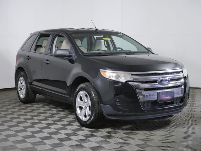 Used 2011 Black Ford SE image 1