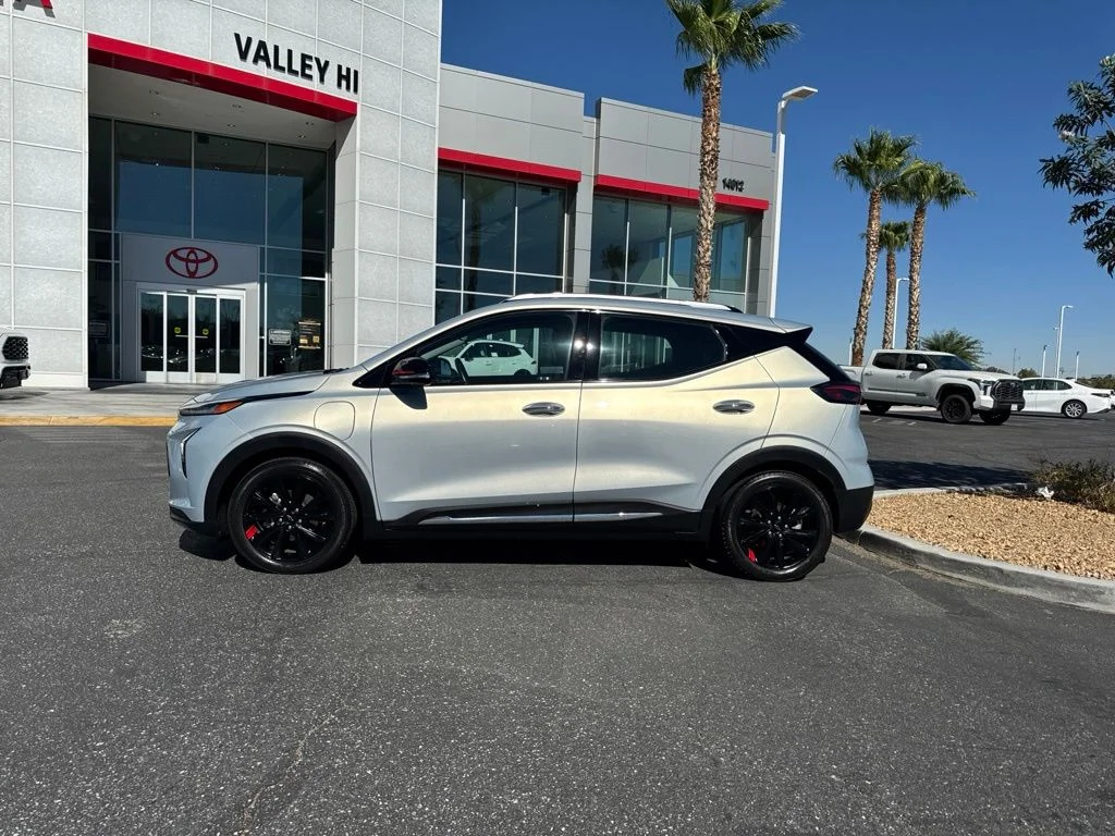 Used 2023 Chevrolet Bolt EUV Premier with VIN 1G1FZ6S00P4189566 for sale in Victorville, CA