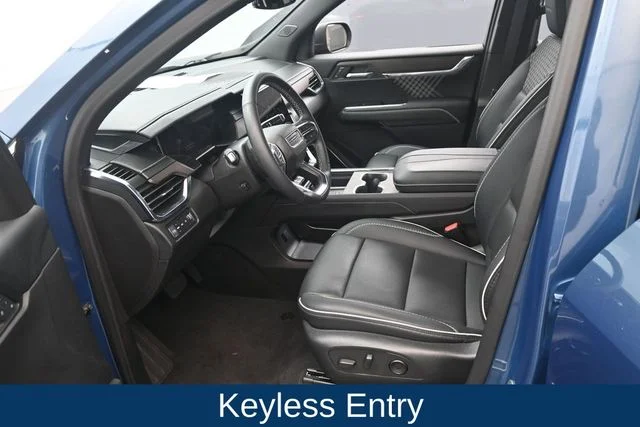 Used 2024 Blue GMC Denali image 17