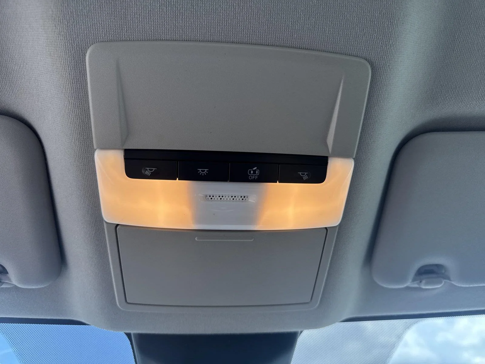 Used 2022 Rosewood Metallic Nissan SV image 29