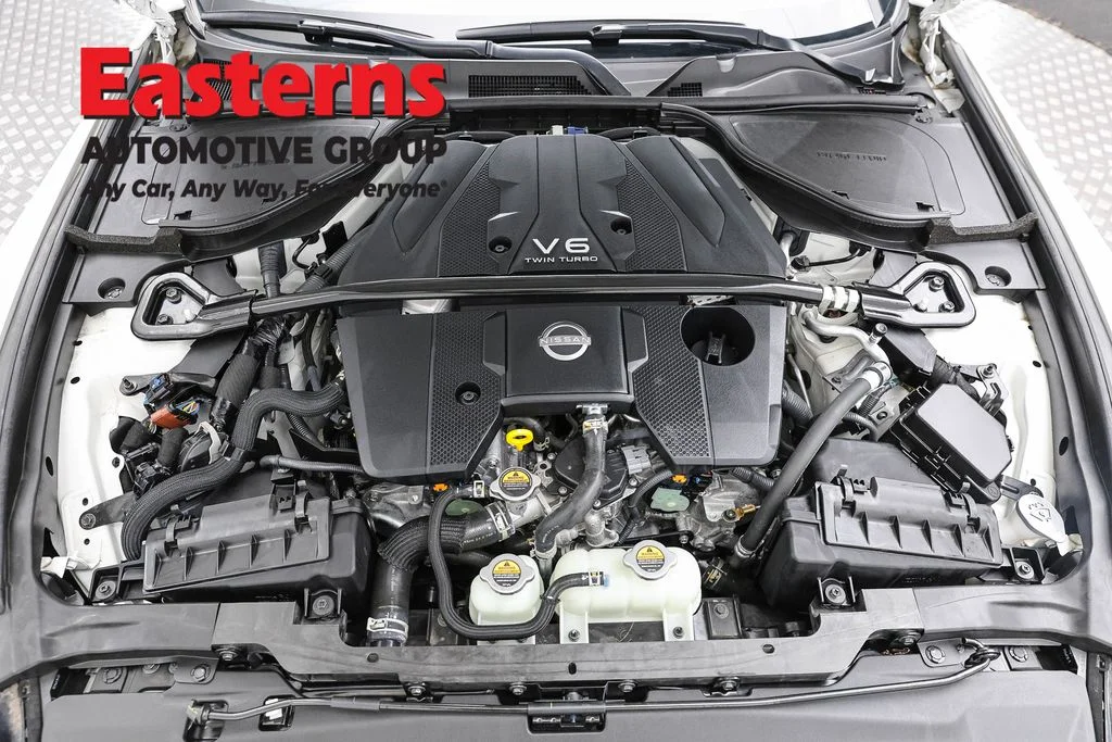 Used 2025 White Nissan Performance image 7